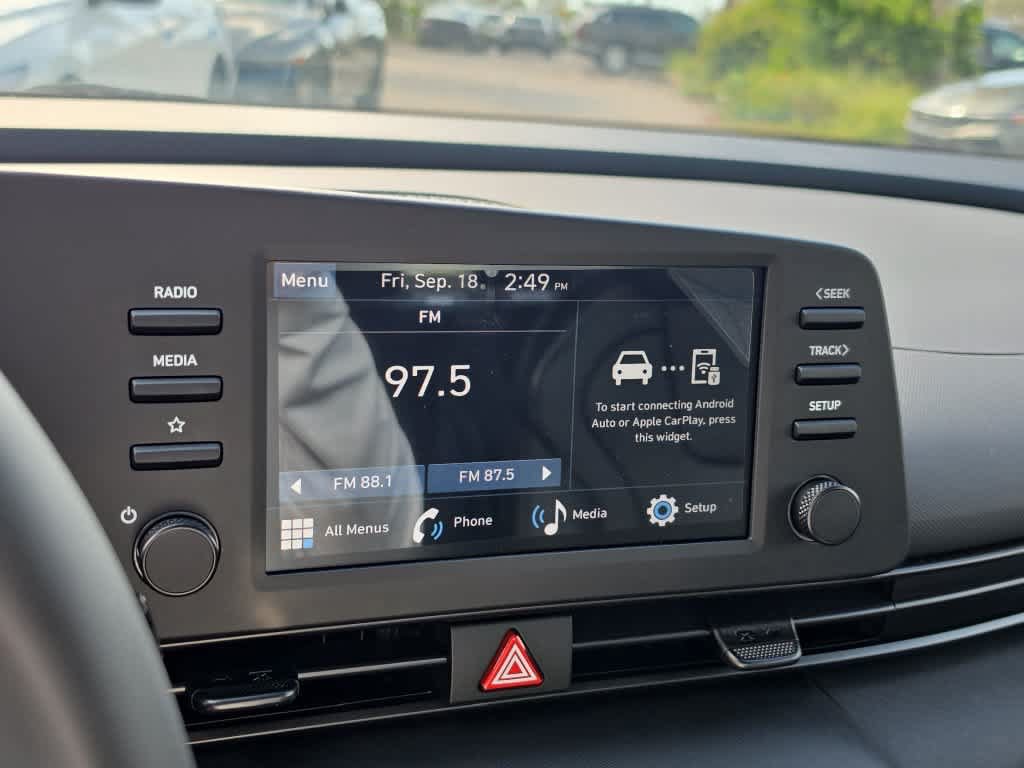 New 2026 Hyundai Elantra SEL Sport FWD image 32