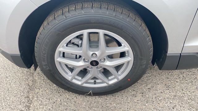 New 2024 Ford Edge SE image 10