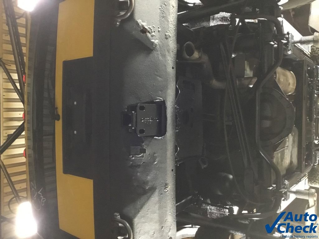 Used 2003 HUMMER H2 w/ Preferred Equipment Group image 17