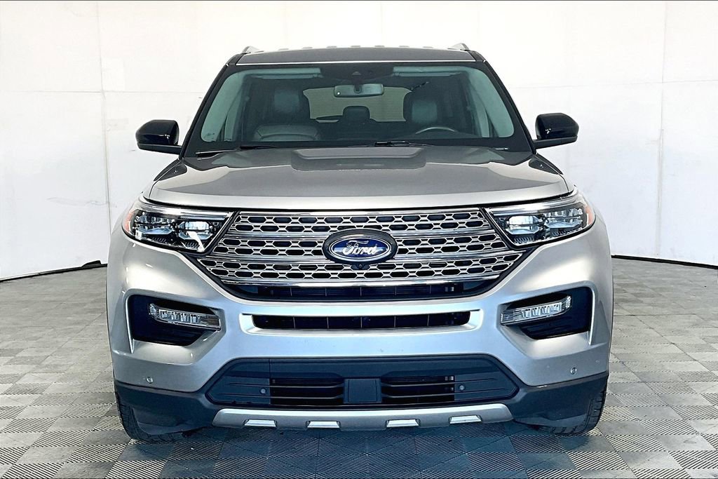 Used 2024 Ford Explorer Limited image 3