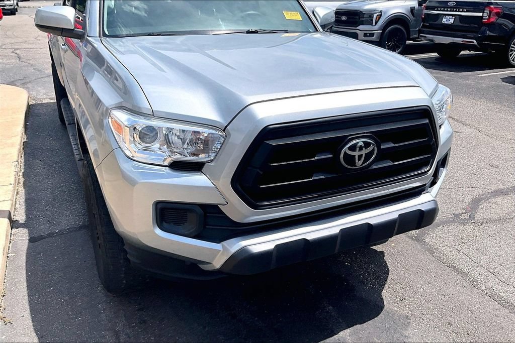 Used 2022 Toyota Tacoma SR w/ SR Convenience Package RWD image 5