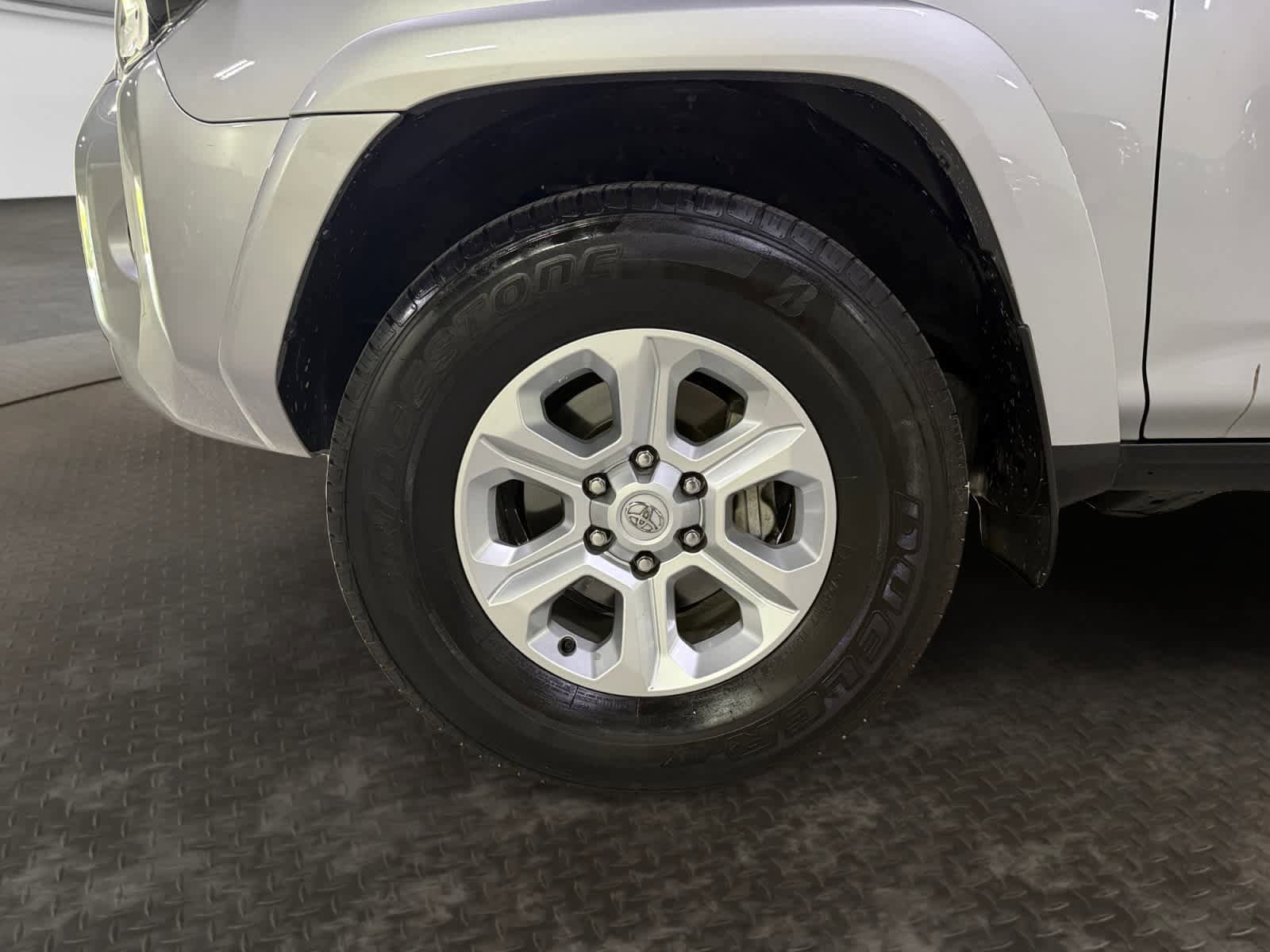 Used 2023 Toyota 4Runner SR5 Premium w/ Moonroof Package AWD/4WD image 21