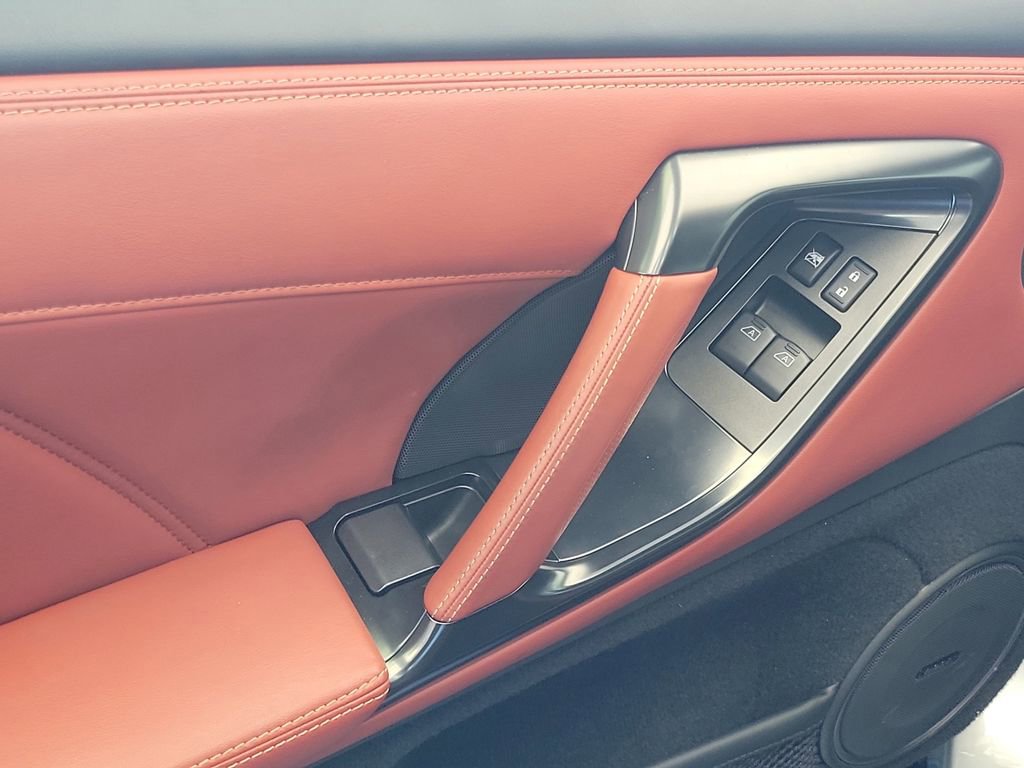 Used 2024 Nissan GT-R Premium w/ Premium Interior Package image 16