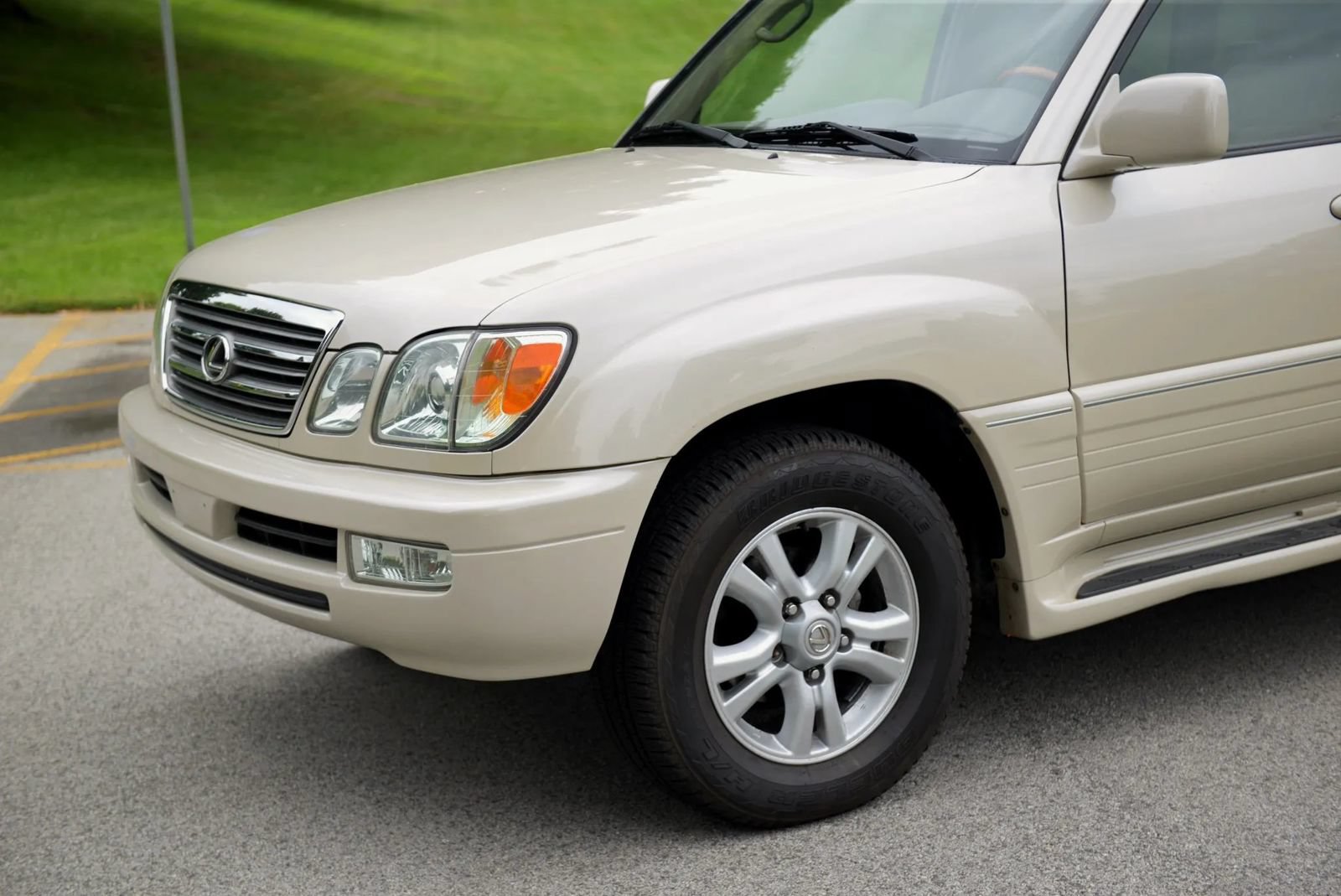 Used 2005 Lexus LX 470 4WD image 14