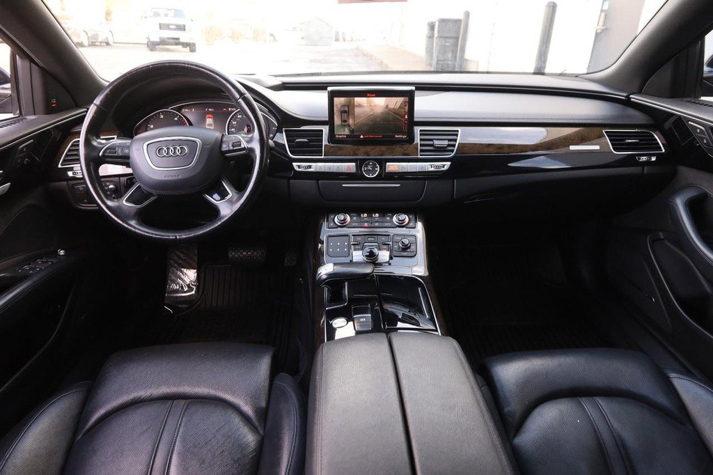 Used 2015 Audi A8 L TDI w/ Premium Package image 21