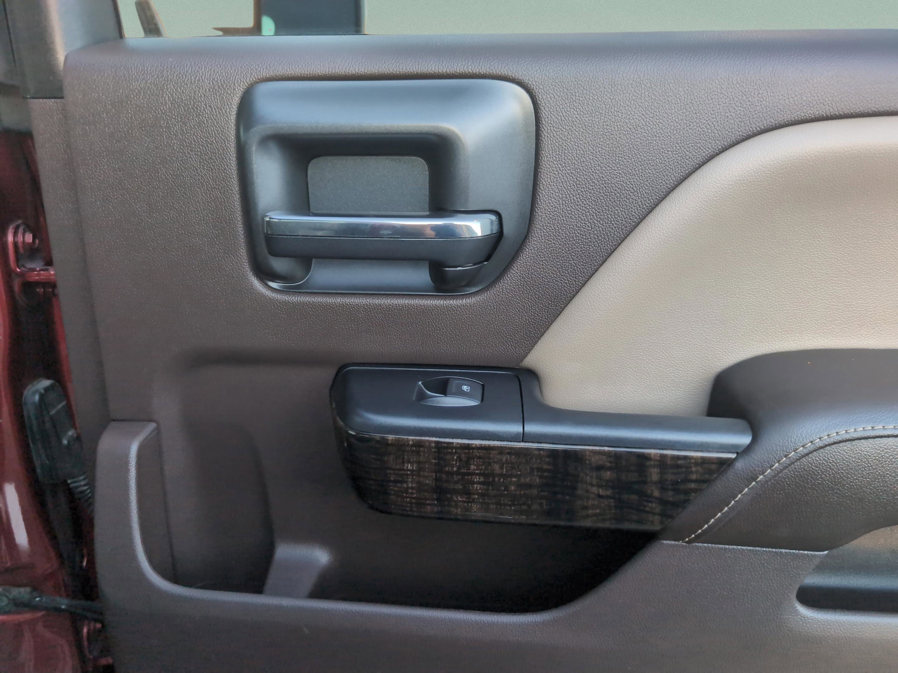 Used 2015 GMC Sierra 2500 Denali w/ Duramax Plus Package image 18