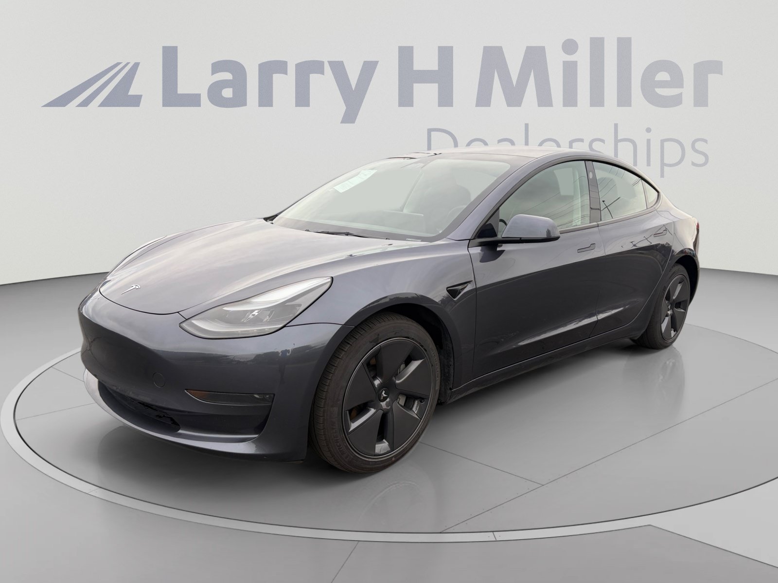 Used 2023 Tesla Model 3 Standard Range RWD image 1