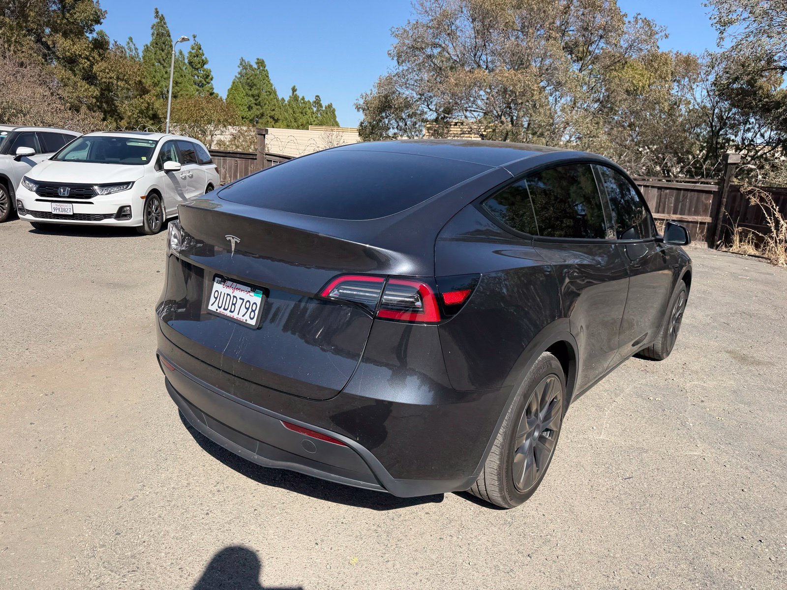 Used 2024 Tesla Model Y 2WD image 5