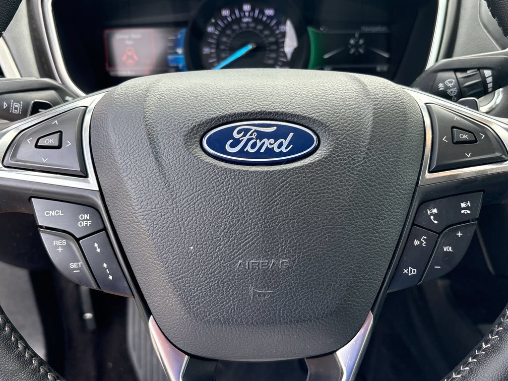 Certified 2019 Ford Fusion SE w/ Equipment Group 151A FWD image 16