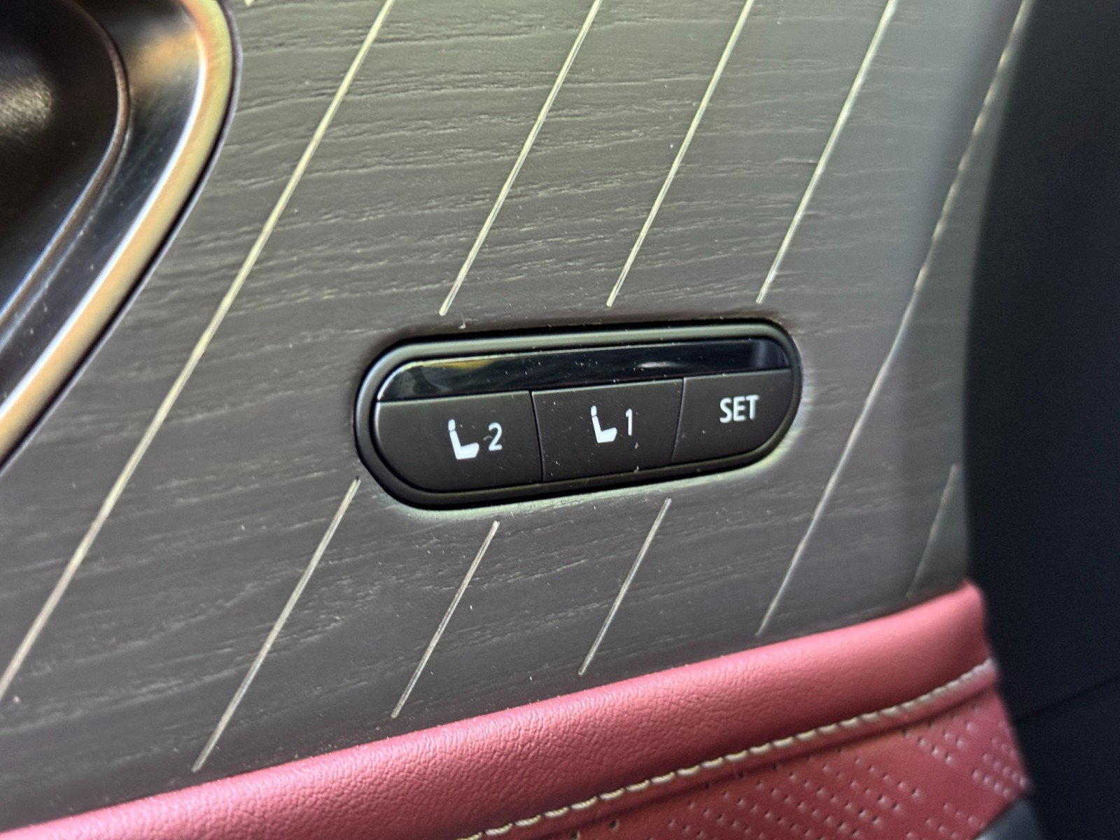 Used 2025 INFINITI QX80 Autograph AWD/4WD image 18
