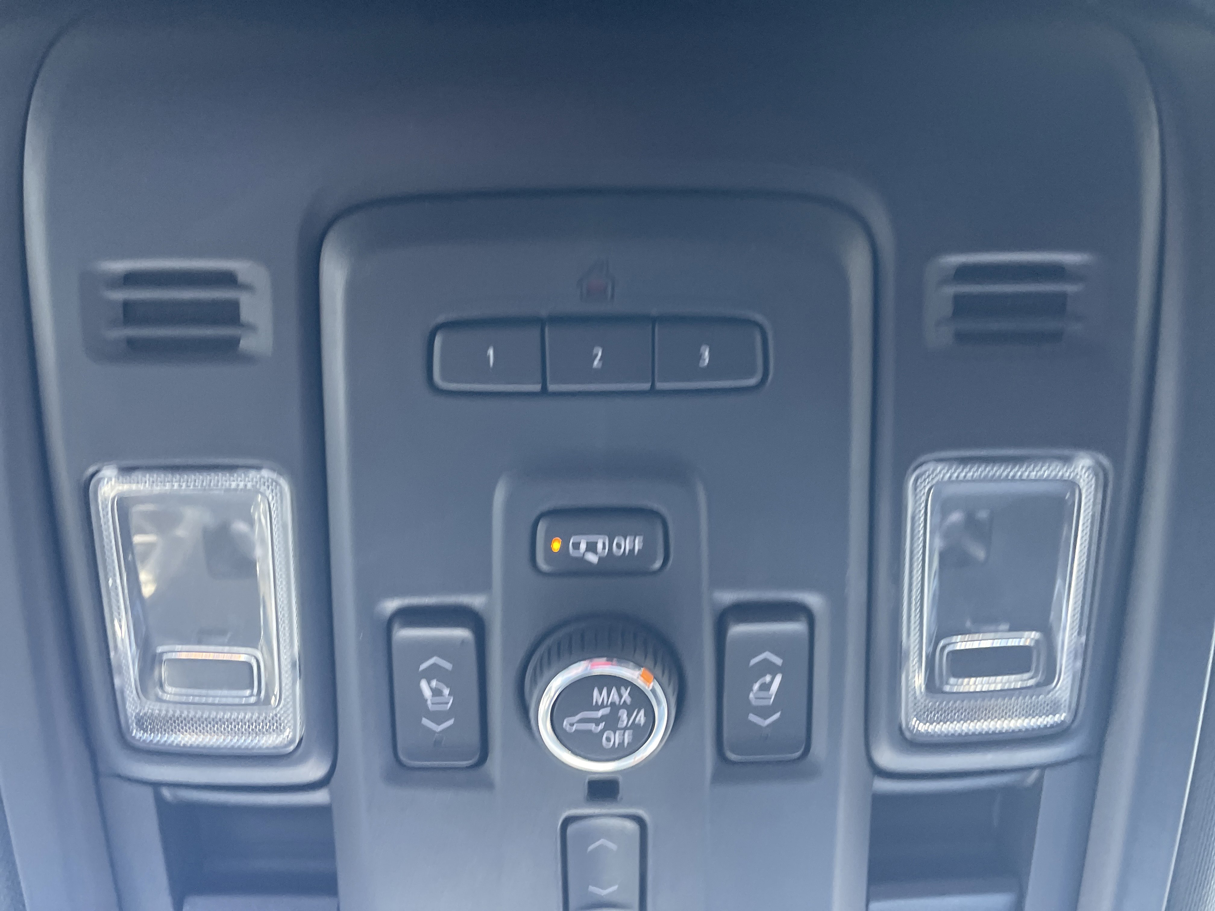 Used 2021 Chevrolet Tahoe Z71 w/ Luxury Package image 37