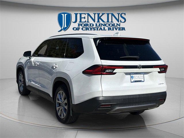 Used 2024 Toyota Grand Highlander Limited image 11