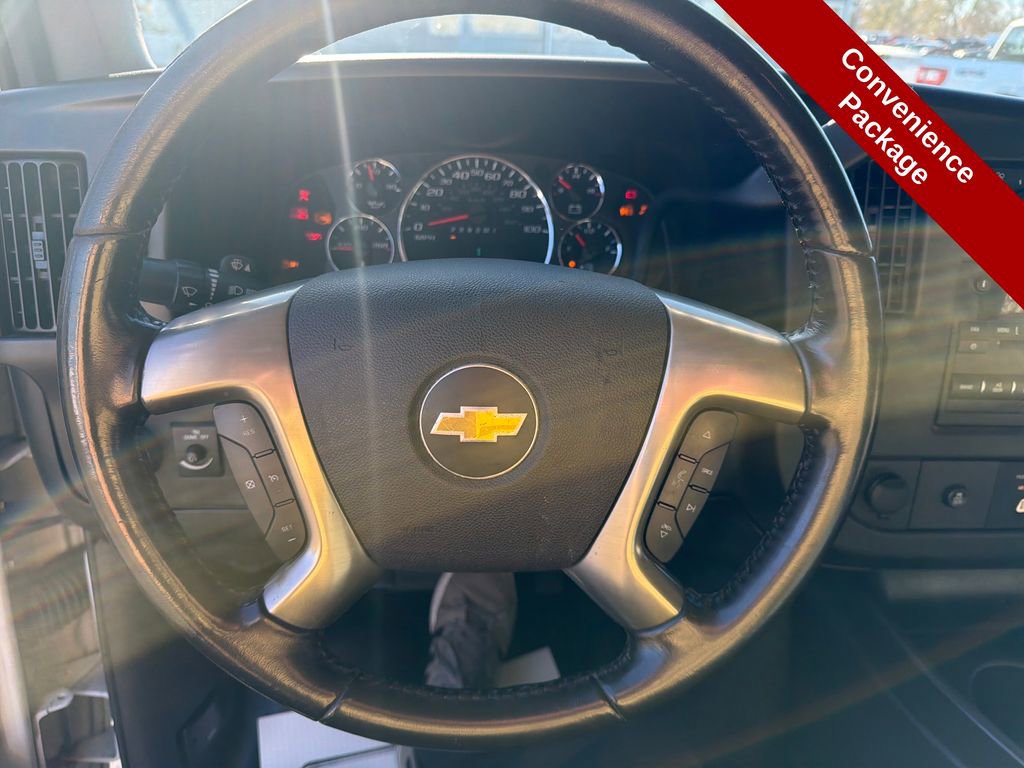 Used 2016 Chevrolet Express 3500 Extended image 13