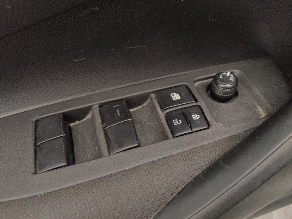 Used 2022 Toyota Corolla LE image 27