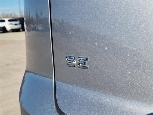 New 2025 Volkswagen Atlas Cross Sport SE image 5