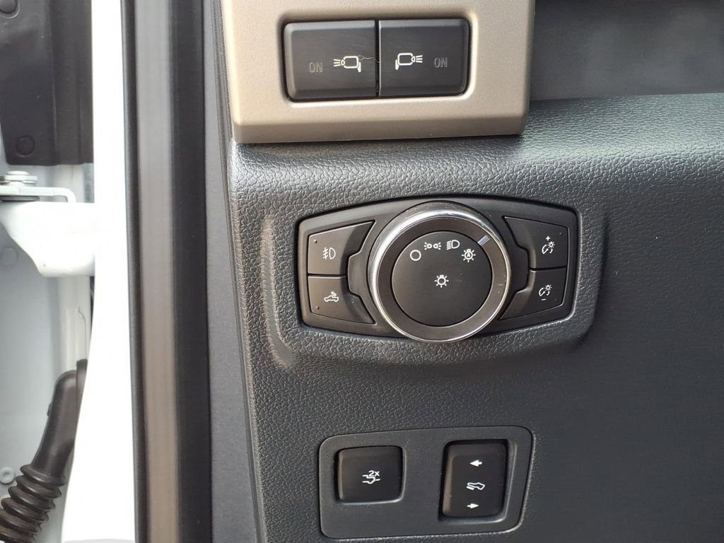 Used 2022 Ford F450 Lariat w/ Lariat Ultimate Package AWD/4WD image 19