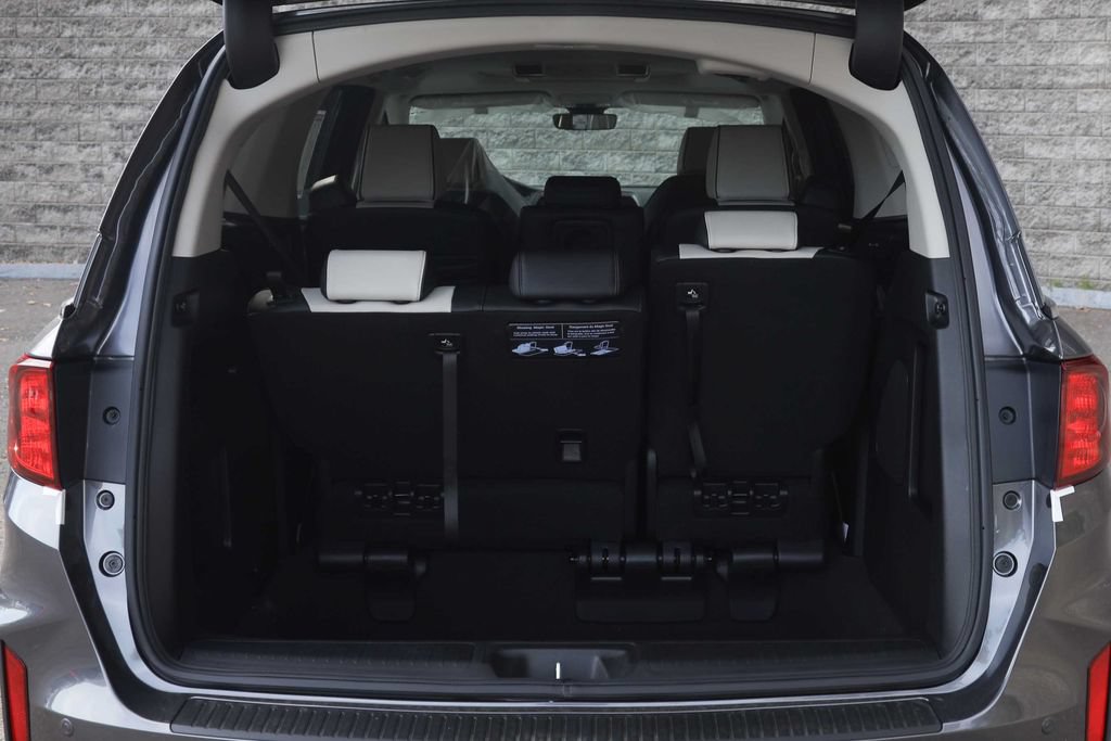 New 2026 Honda Odyssey Elite image 9