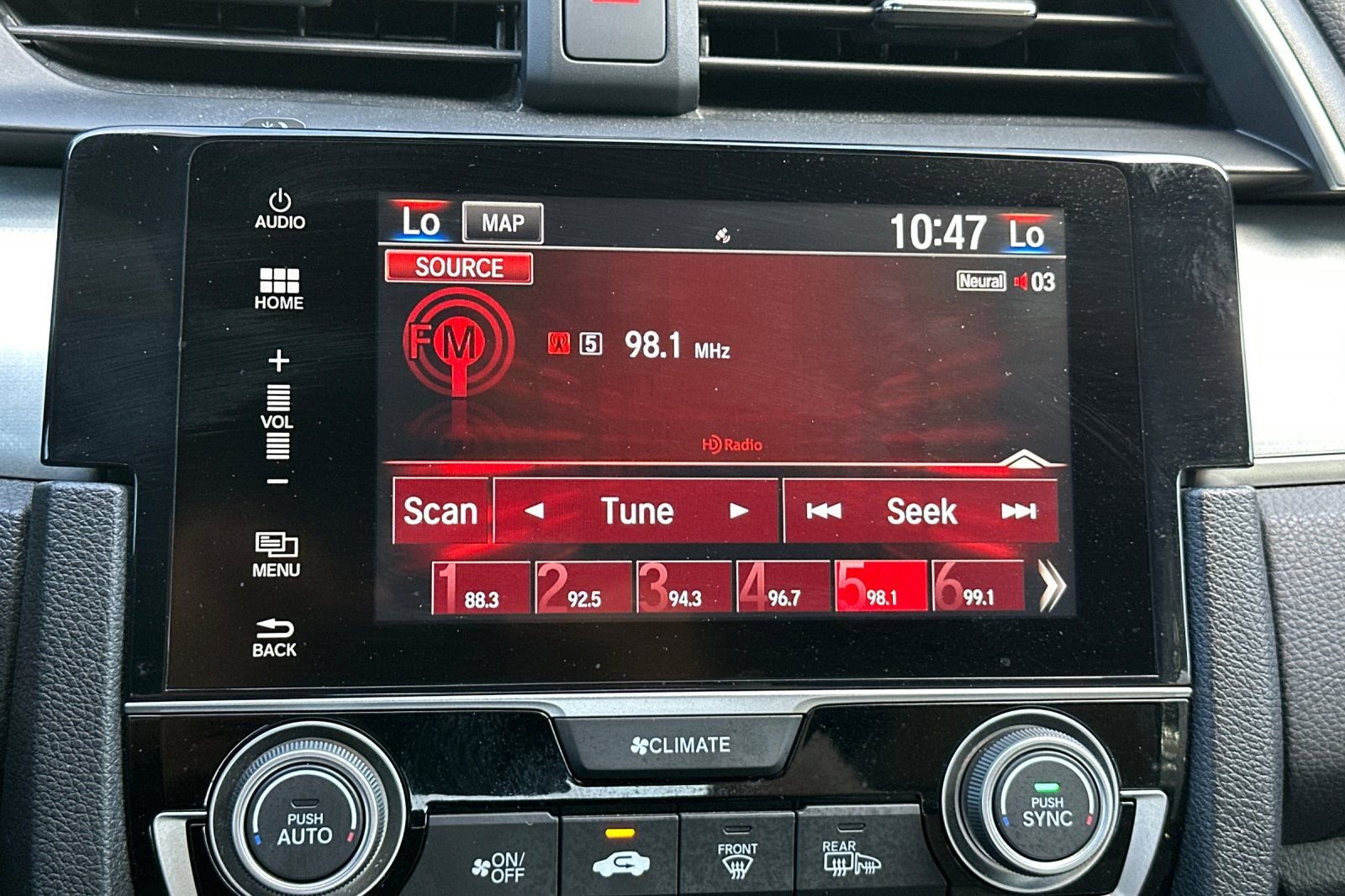 Used 2016 Honda Civic Touring image 23