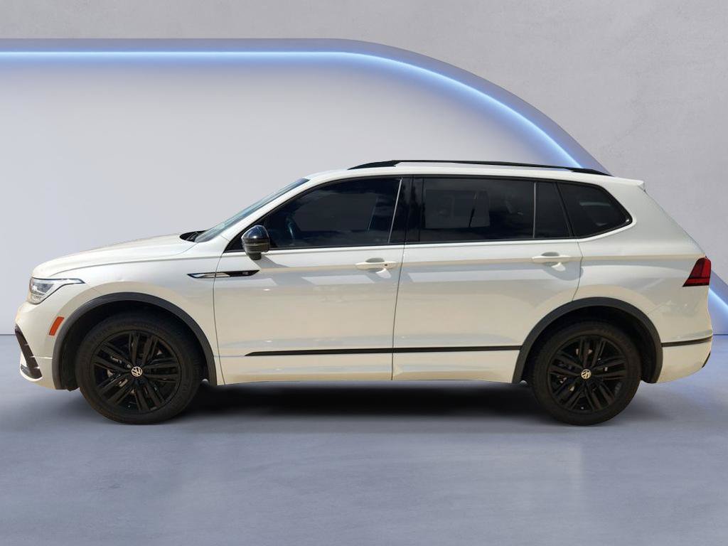 Used 2022 Volkswagen Tiguan SE R-Line FWD image 6