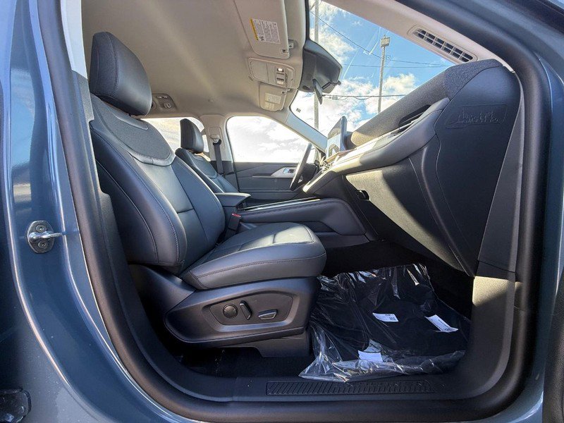 New 2026 Ford Explorer Active w/ Active Comfort Package image 13