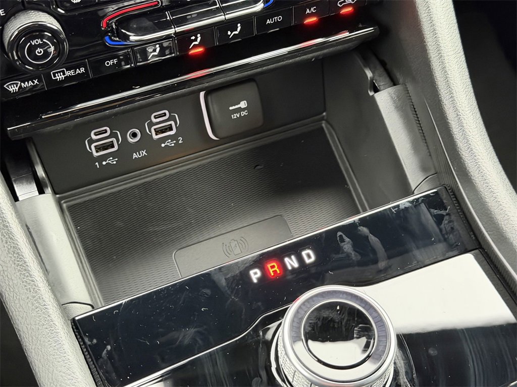 New 2025 Jeep Grand Cherokee Altitude image 19