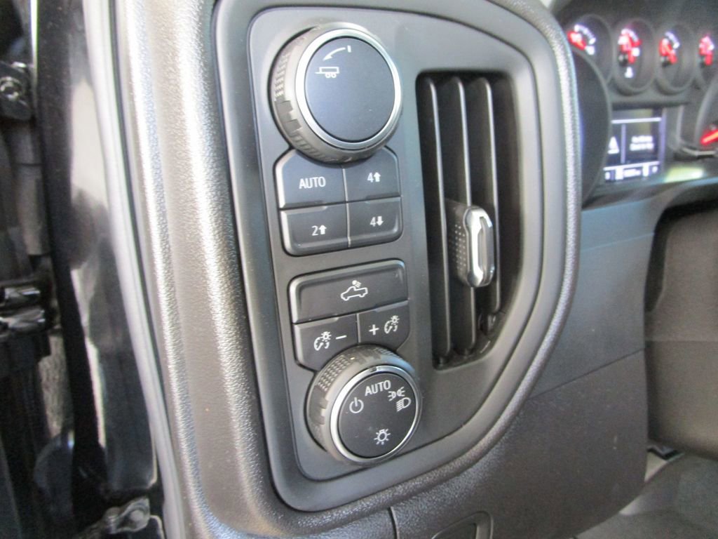 Used 2023 Chevrolet Silverado 1500 Custom Trail Boss w/ LPO, Dark Essentials Package image 33