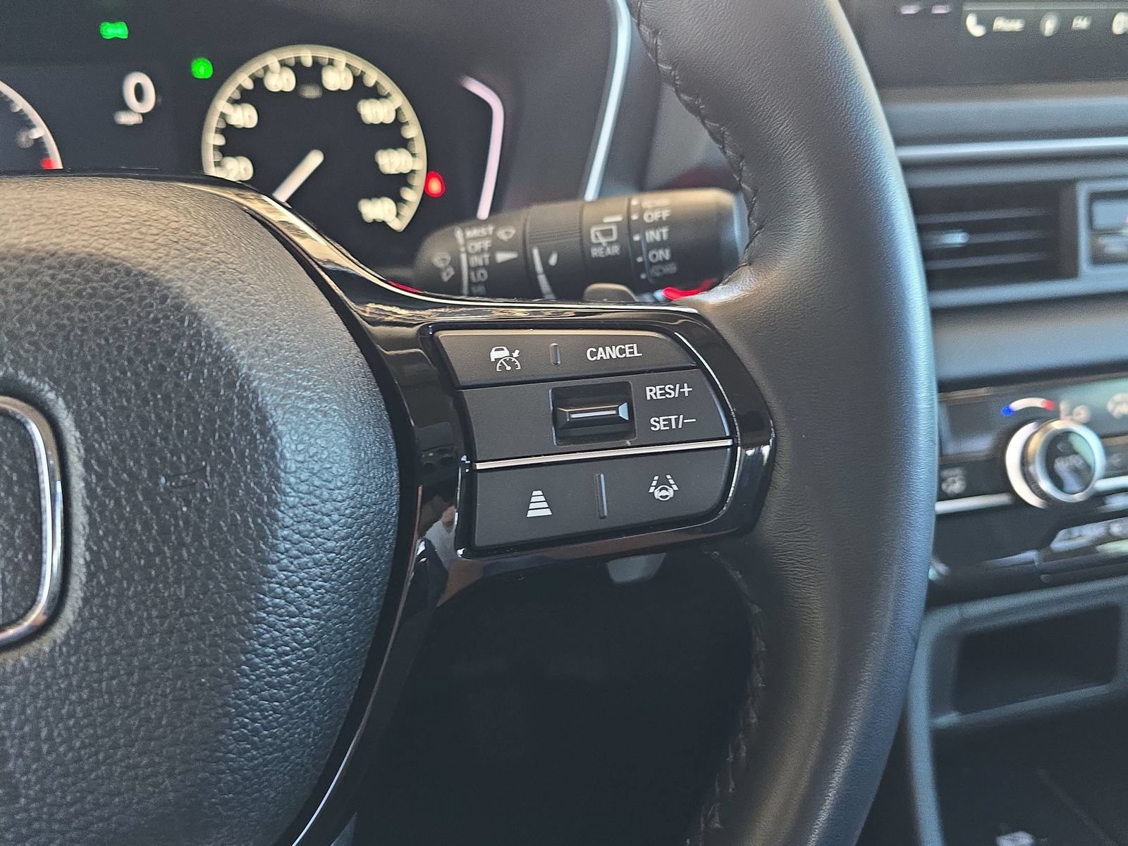Certified 2024 Honda Pilot EX-L image 18
