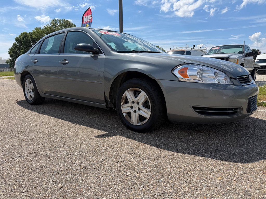 Used 2007 Chevrolet Impala LS FWD image 1