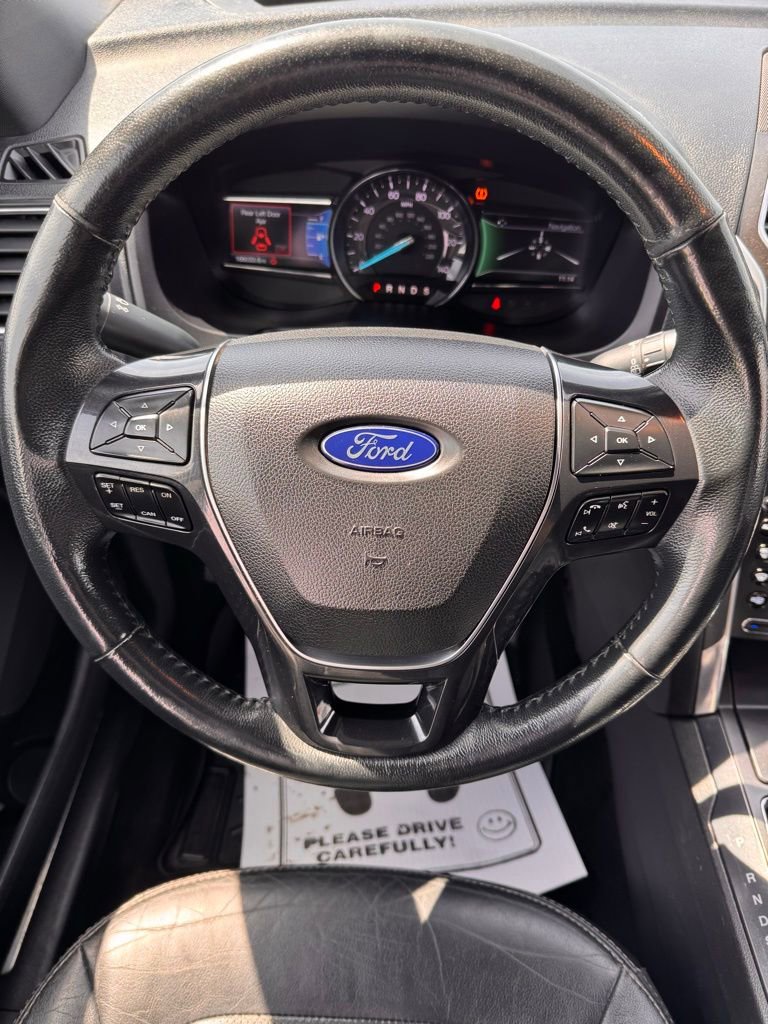 Used 2018 Ford Explorer Limited image 29