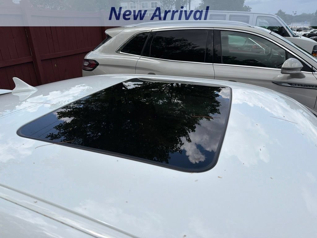 Used 2015 Chevrolet Camaro LT w/ Commemorative Special Edition RWD image 4