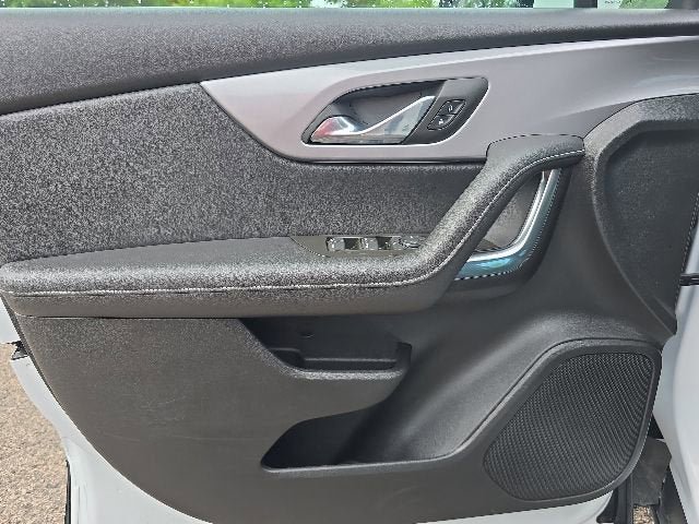 Certified 2025 Chevrolet Blazer LT FWD image 20