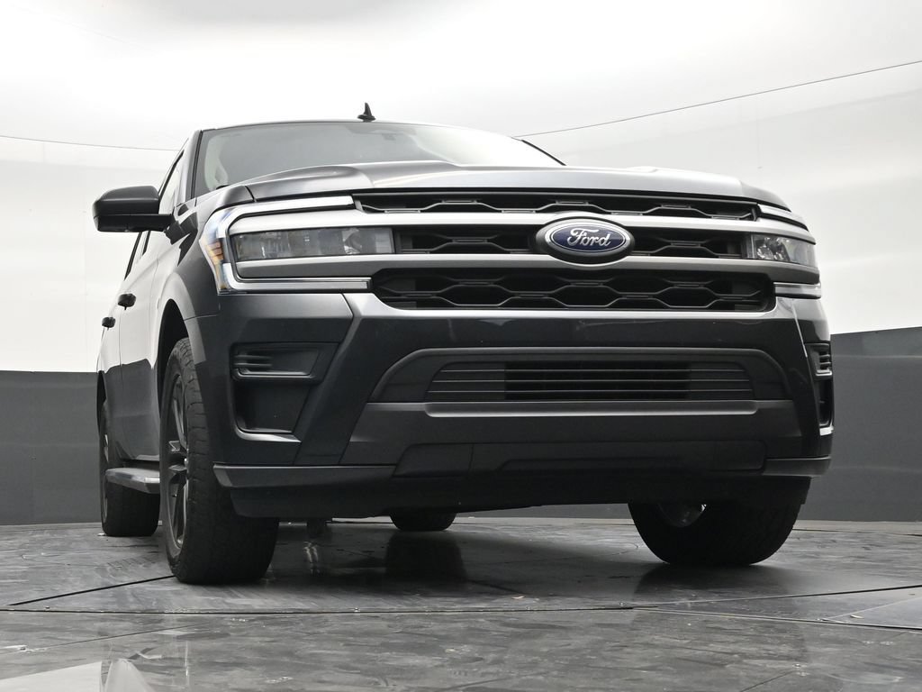 Used 2023 Ford Expedition XLT RWD image 26