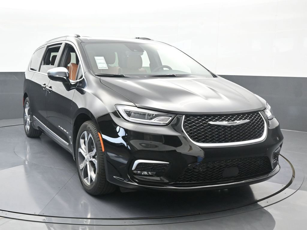 New 2026 Chrysler Pacifica Pinnacle image 9