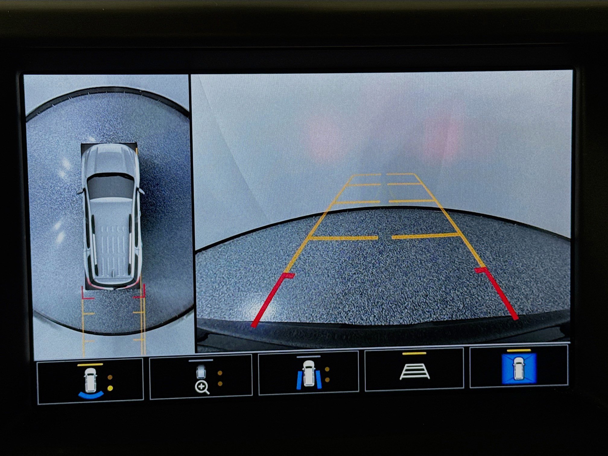 Used 2023 GMC Acadia AT4 w/ Technology Package image 13