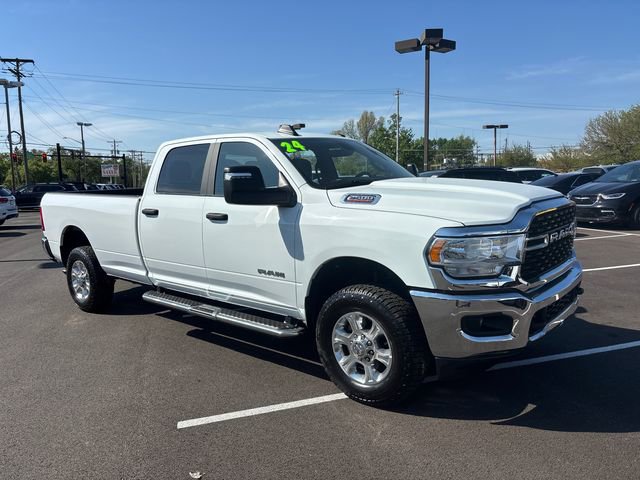 Used 2024 RAM 2500 Big Horn AWD/4WD image 2