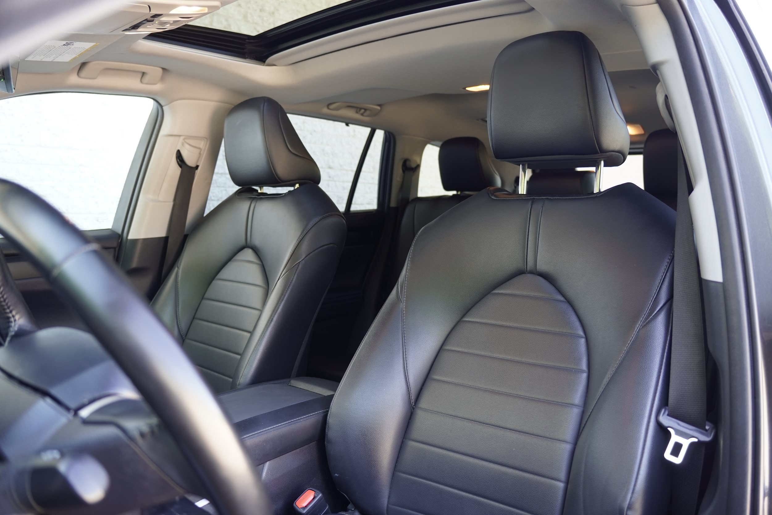 Used 2023 Toyota Highlander XLE AWD/4WD image 14