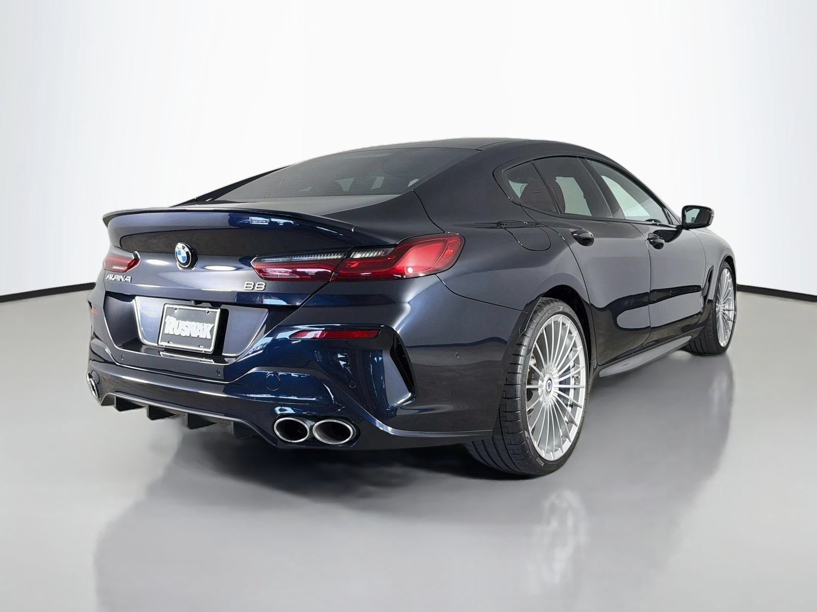 Used 2022 BMW ALPINA B8 xDrive Gran Coupe AWD/4WD image 7