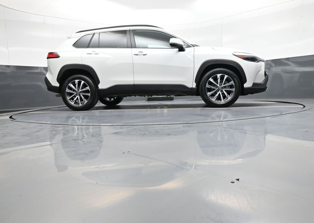 Certified 2023 Toyota Corolla Cross XLE w/ Convenience Package AWD/4WD image 29