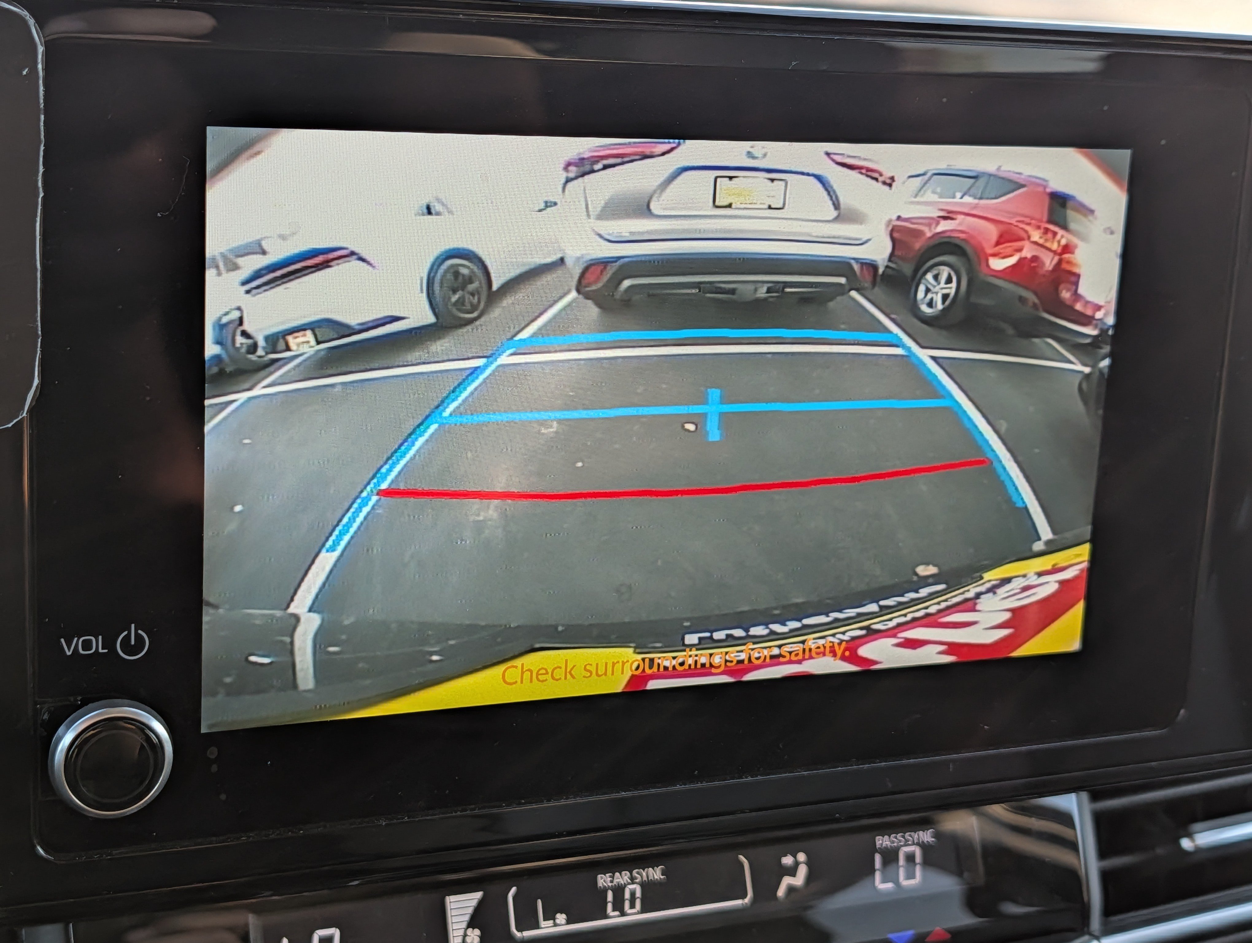 Used 2025 Toyota Sienna LE FWD image 27