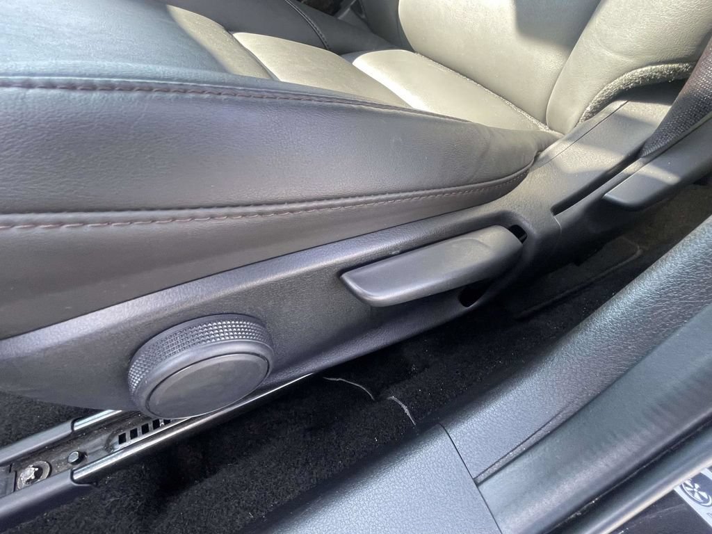 Used 2024 MAZDA MAZDA3 s FWD image 16