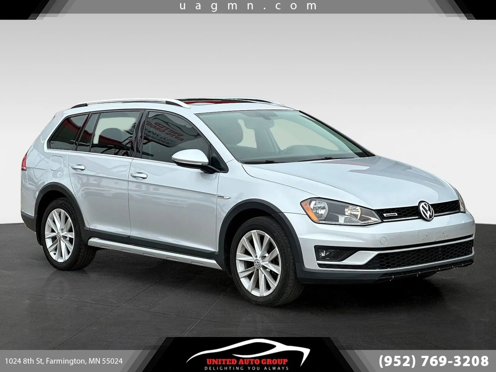 Used 2017 Volkswagen Golf Alltrack SE image 1