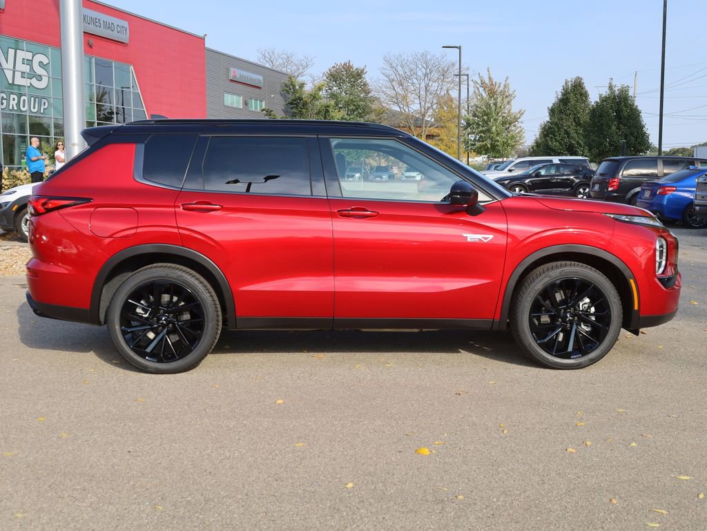 New 2025 Mitsubishi Outlander SEL Black Edition image 11