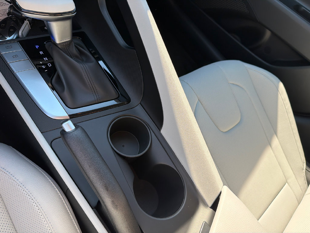 New 2026 Hyundai Elantra SEL Sport FWD image 32