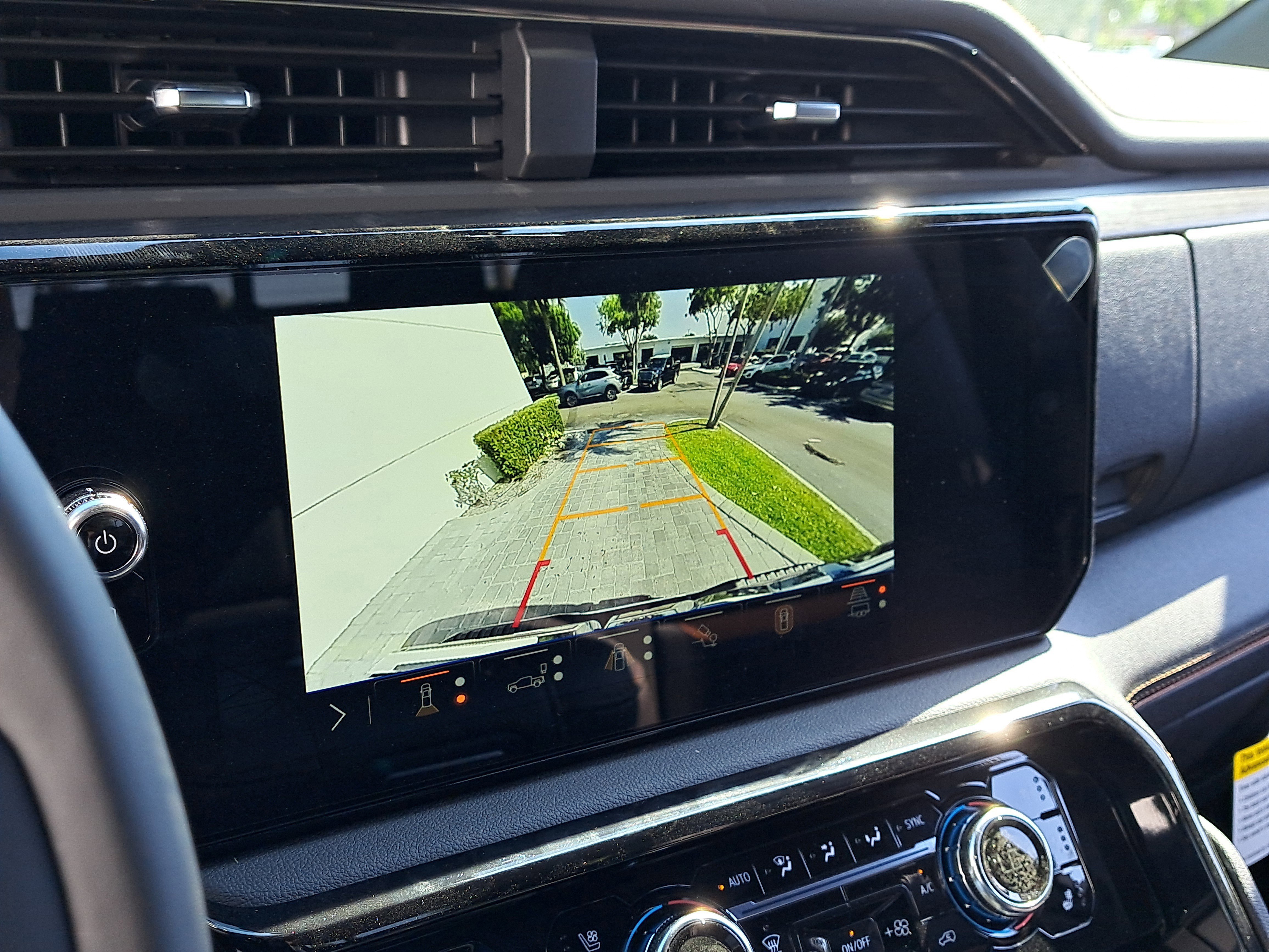 New 2025 GMC Sierra 1500 AT4 w/ AT4 Premium Package image 28