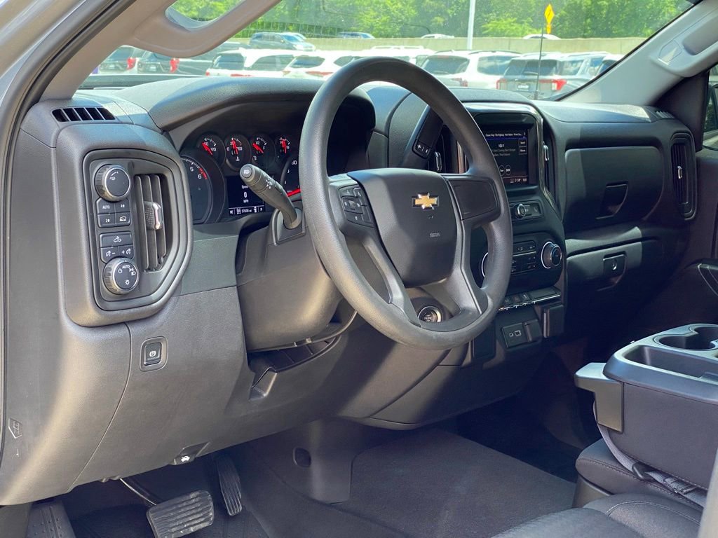 Used 2023 Chevrolet Silverado 1500 Custom AWD/4WD image 10