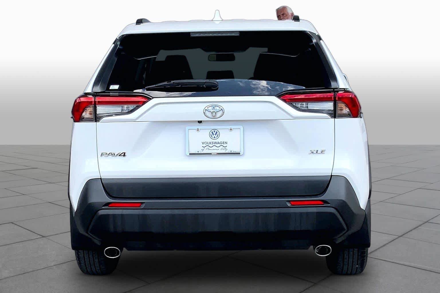 Used 2024 Toyota RAV4 XLE w/ Convenience Package FWD image 6
