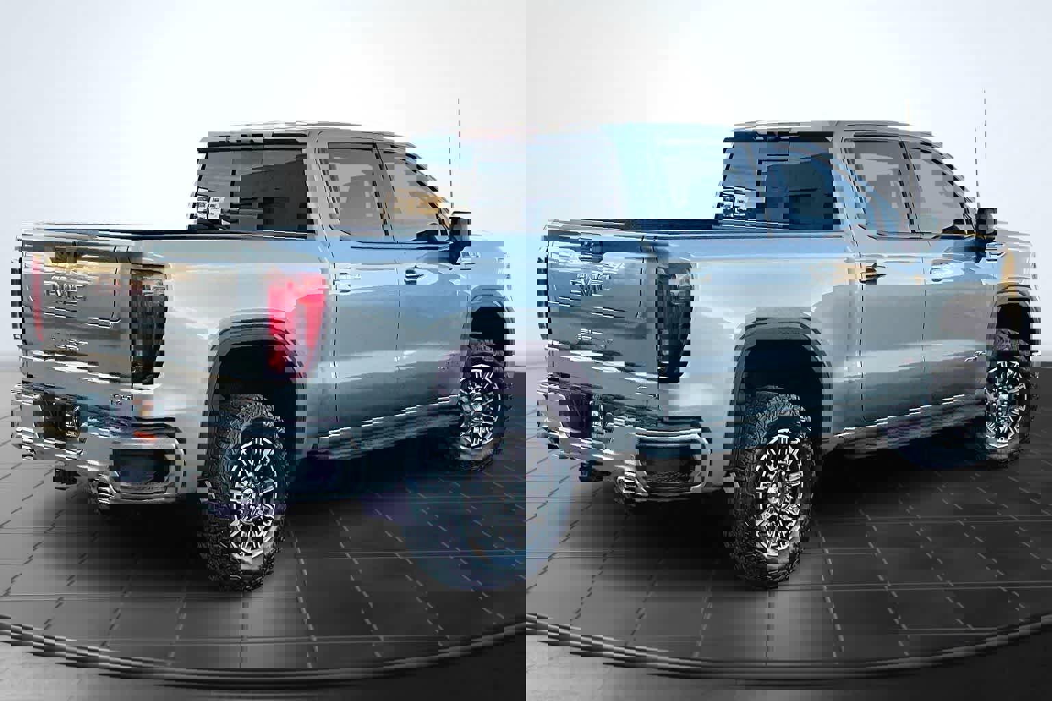 Used 2025 GMC Sierra 1500 AT4 w/ Technology Package image 23