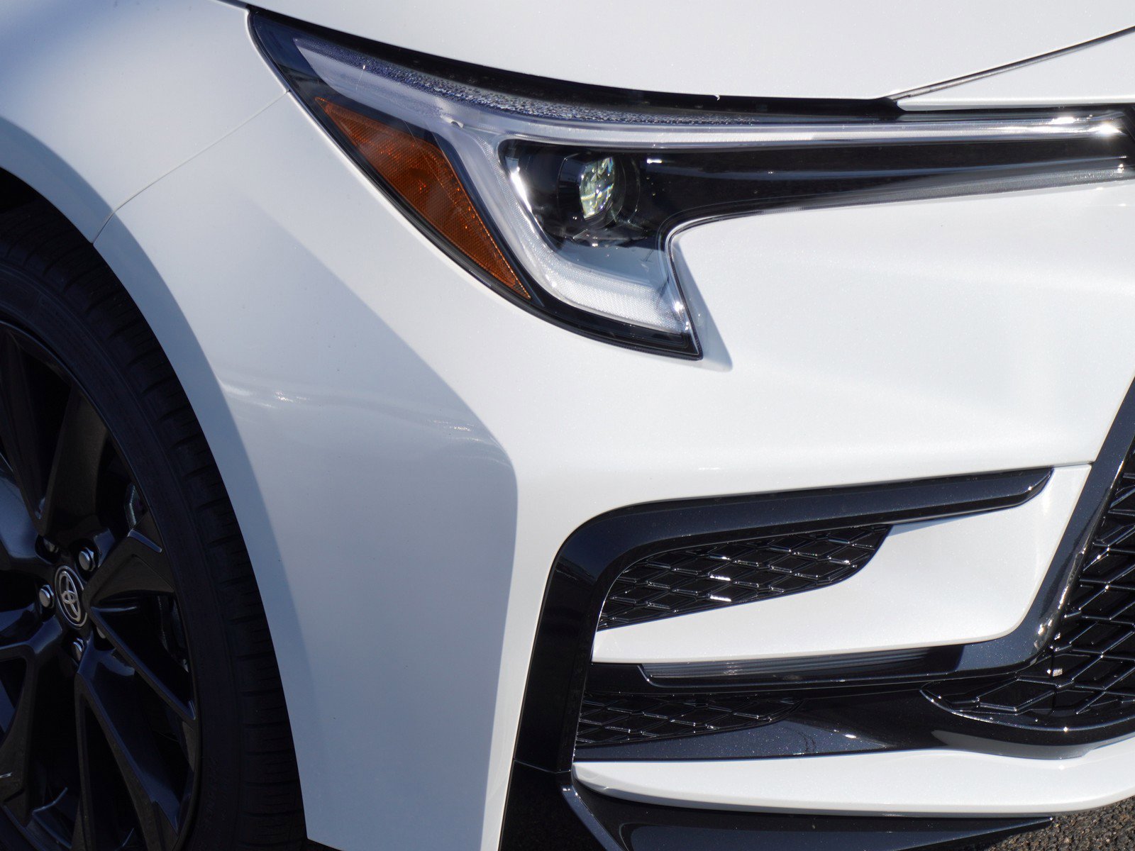 New 2026 Toyota Corolla SE image 3