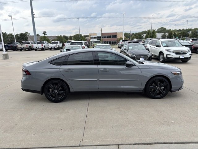 Certified 2025 Honda Accord Sport image 4