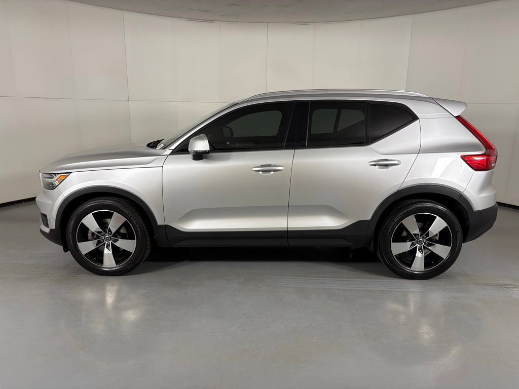 Used 2019 Volvo XC40 T5 Momentum AWD/4WD image 5